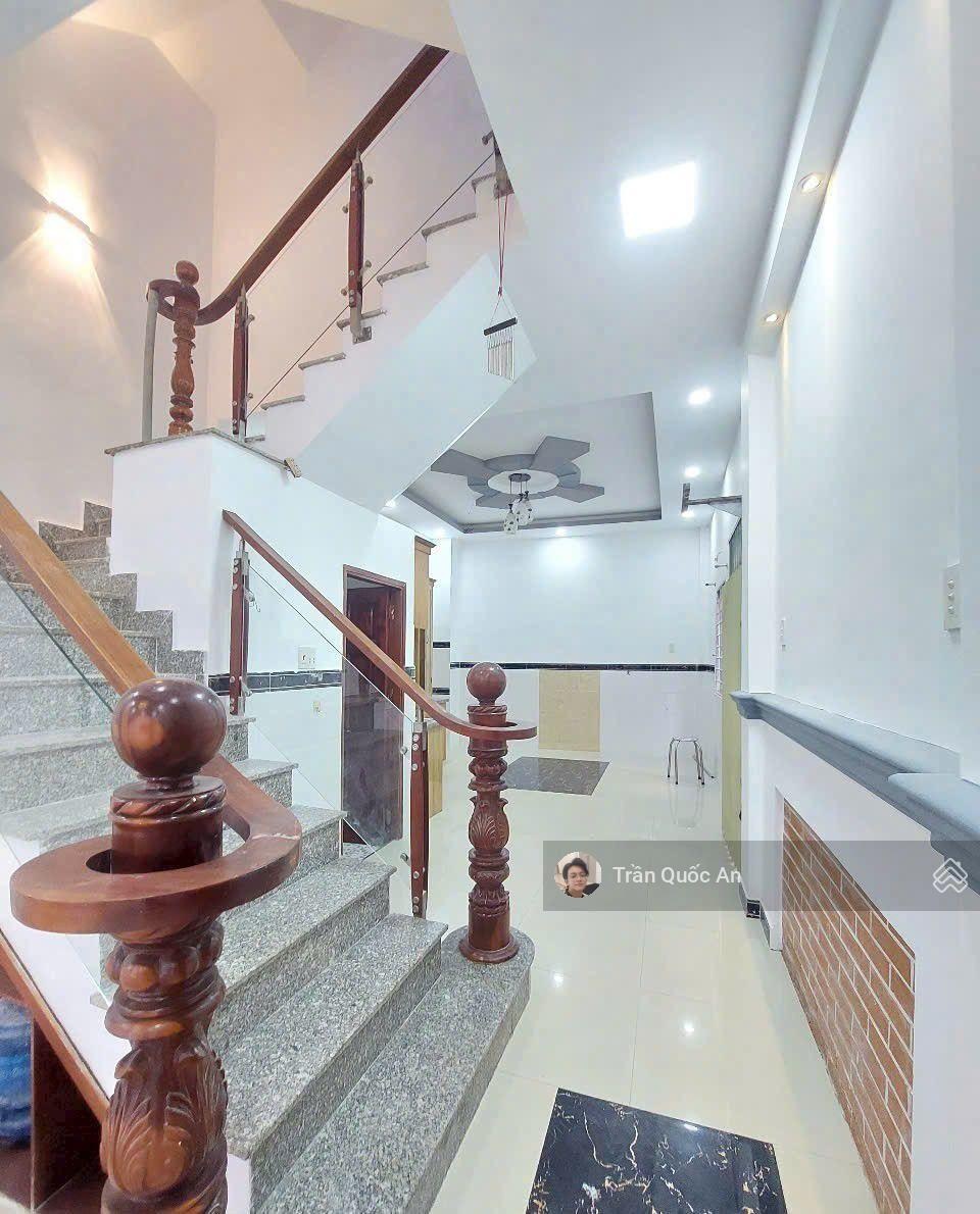 Bán nhà 60m2- HXH - 4PN - đường Huỳnh Tấn Phát - cách Phú Mỹ Hưng 10p di chuyển - SHR - chủ gấp bán