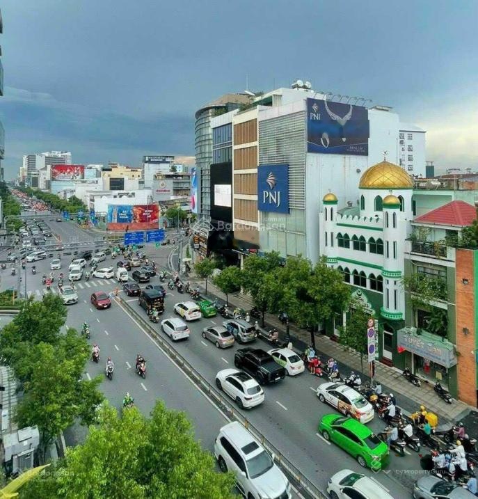 Bán Tòa Nhà Hầm 7 Tầng Mặt Tiền Cộng Hòa, Phường 12, Q Tân Bình - DT 9.5x33m-HDT 250triệu- Giá 52tỷ