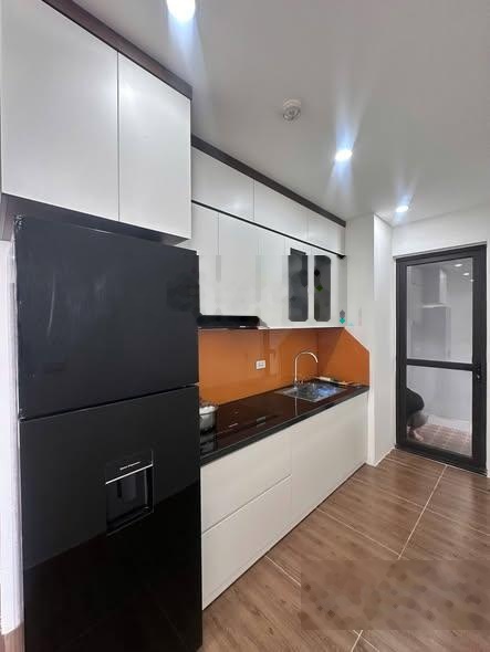 Cho thuê chung cư Rose town 79 Ngọc Hồi Hoàng Mai, 52m, 2 PN full đồ 9 tr, ở ngay