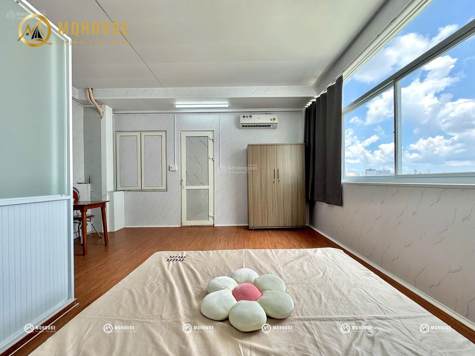 Phòng mới 45m Tách bếp ngay Etown Cộng Hoà Sân Bay TSN