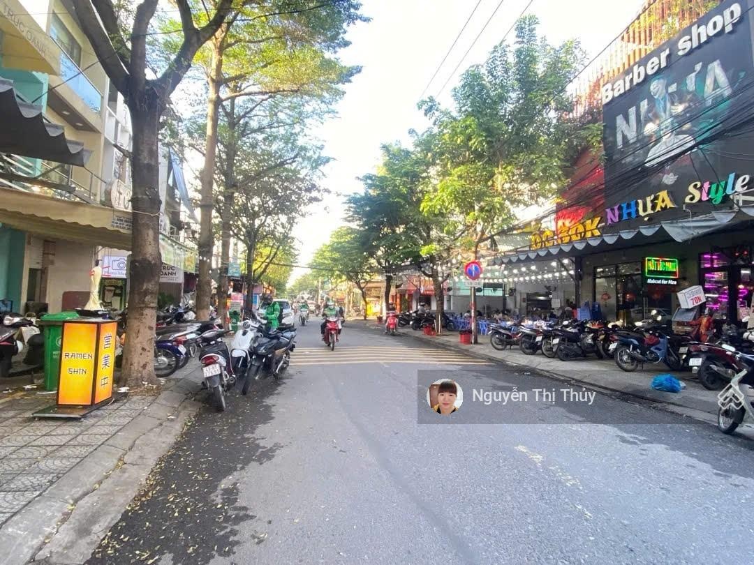 Nhà 3 mặt tiền- đường 7m5- an thượng- ngang 12m -14.5 tỷ -đang cho thuê 25 triệu