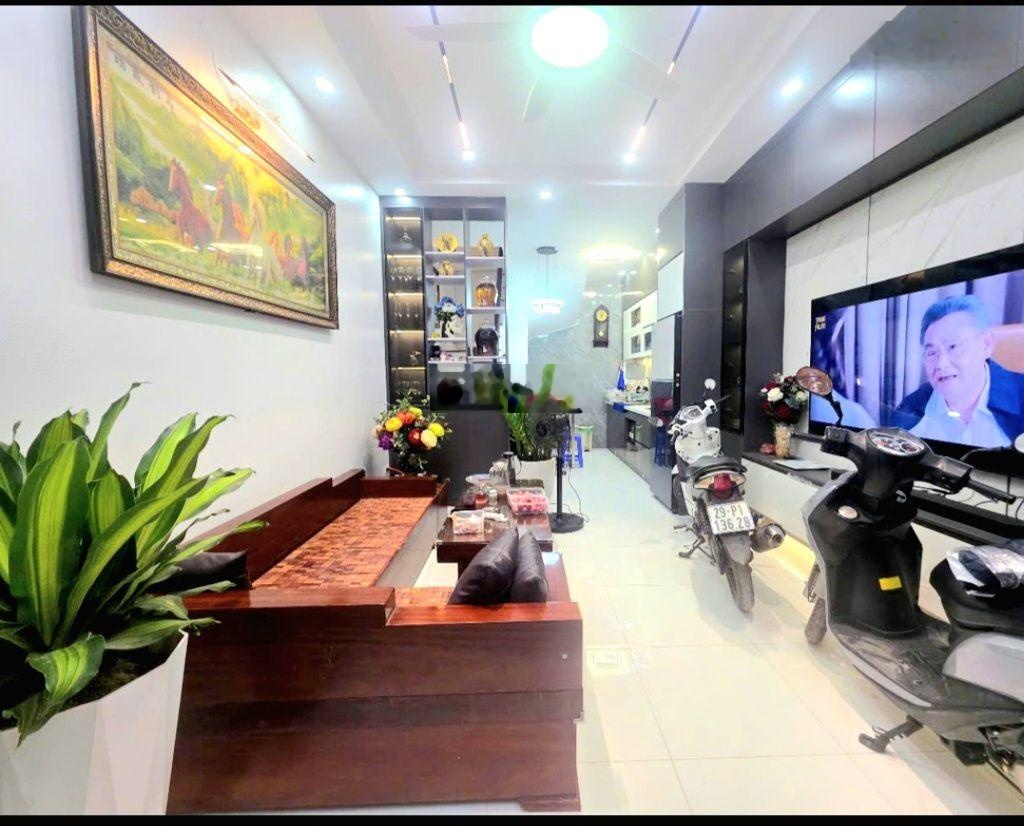 Bán gấp nhà đẹp Phú Lương ngõ thông ,full nội thất đẹp. Oto dừng đỗ 3 bước chân.