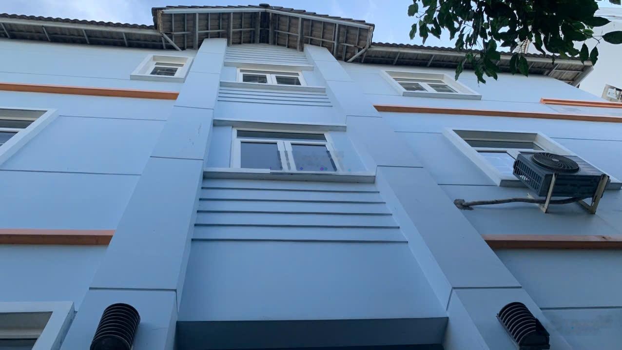 (HIẾM)- Còn căn duy nhất-80m2- 5x12 - Trung tâm Q7- 4Pn- sổ hồng riêng- 6 tỷ 5