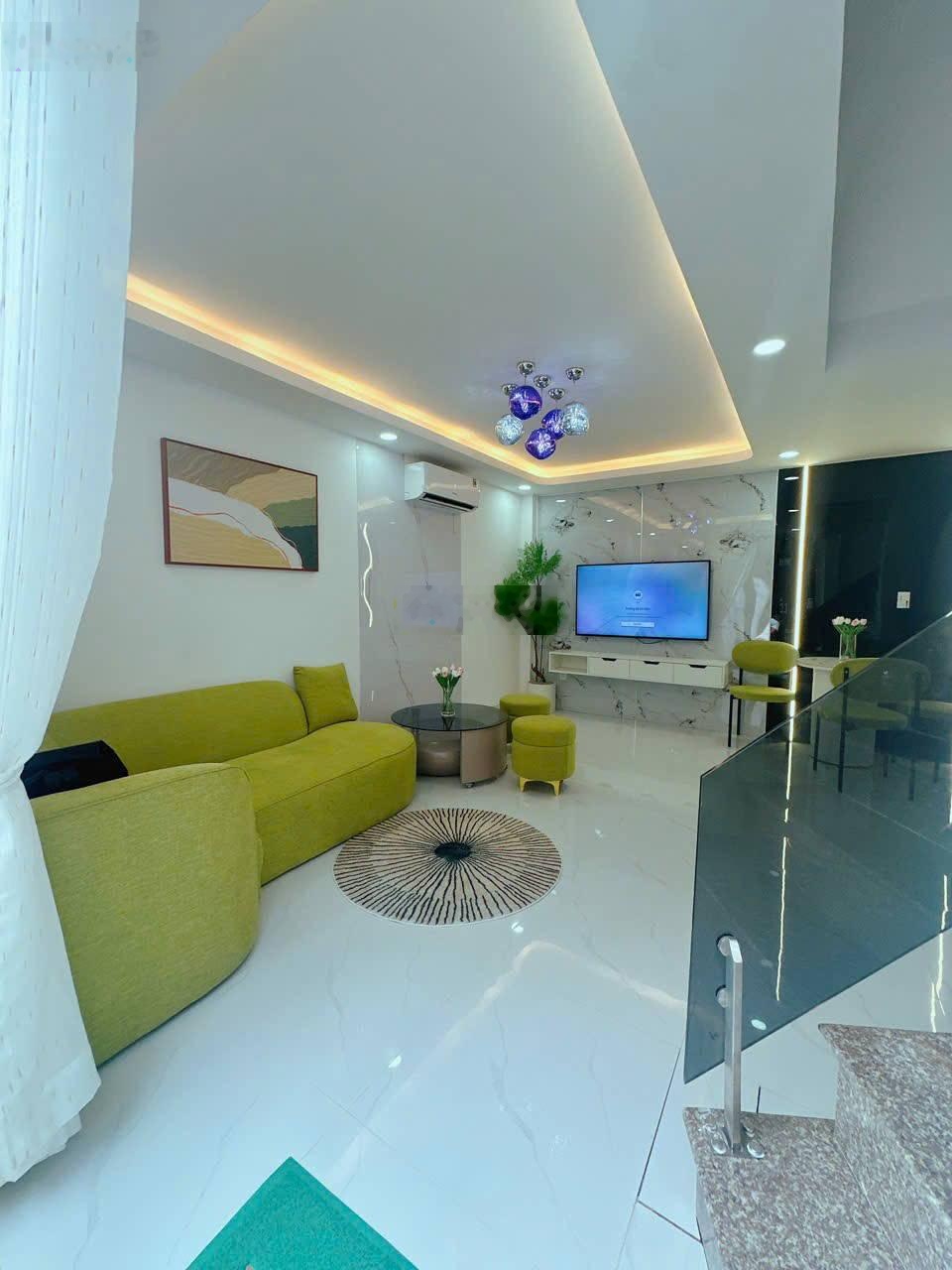 Nhà Đẹp Tỷ Mỷ Từng Chi Tiết - 4 Tầng - 5 Phòng Ngủ - Thiết kế Hiện Đại