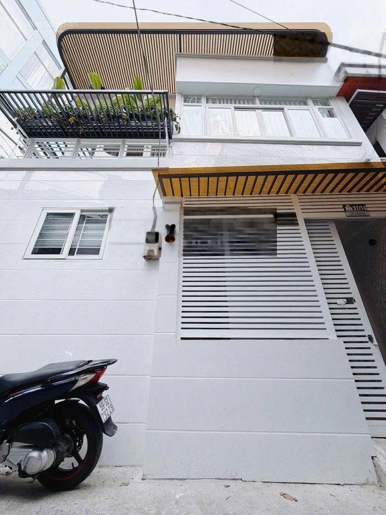 CHỈ 6,5 TỶ - NHÀ ngang 6,5M CỰC HIẾM Q7 - SÁT QUẬN 4 - Tặng nội thất - gần 50m2