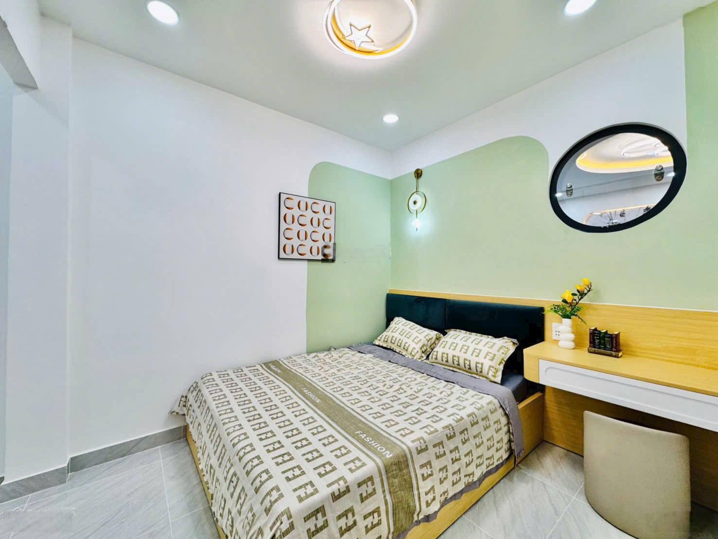 Nhà Đẹp Chỉ Việc Xách Vali Ở - 2 Tầng - 3 Phòng Ngủ - Hẻm Rộng Thoáng