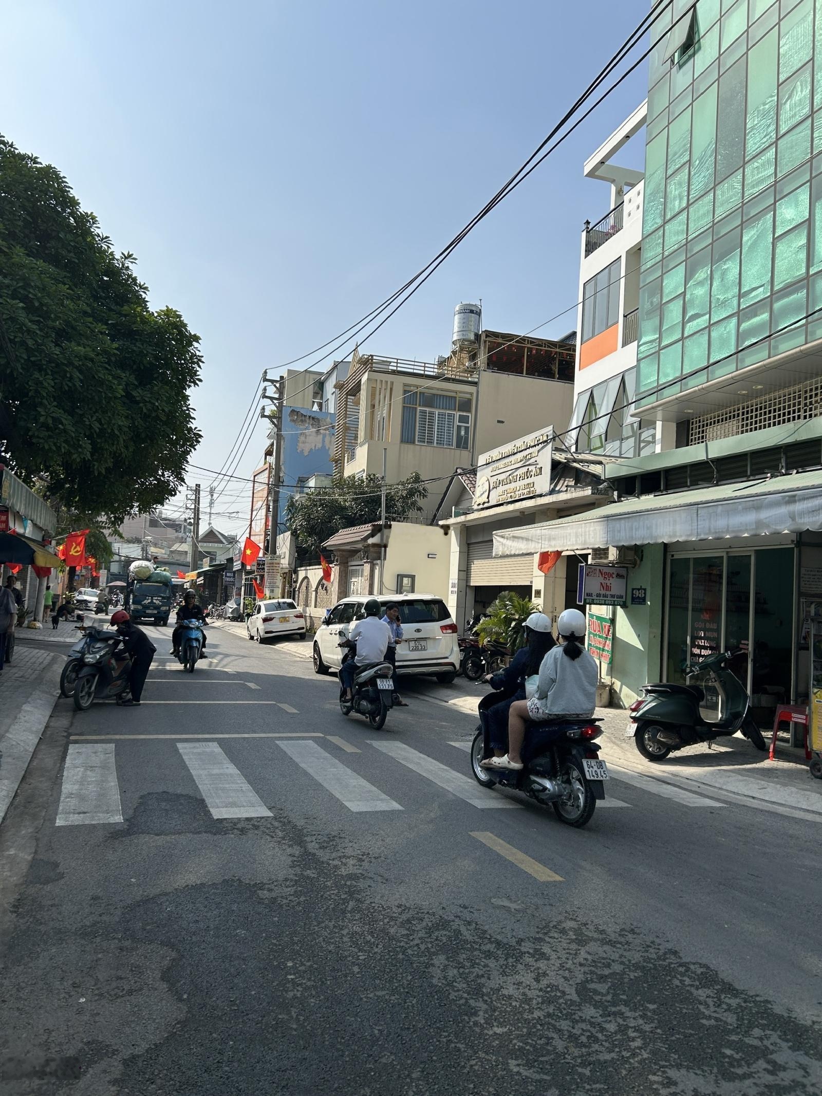 Bán nhà - góc 2 mặt tiền đường nguyễn tuyển - p. bình trưng tây