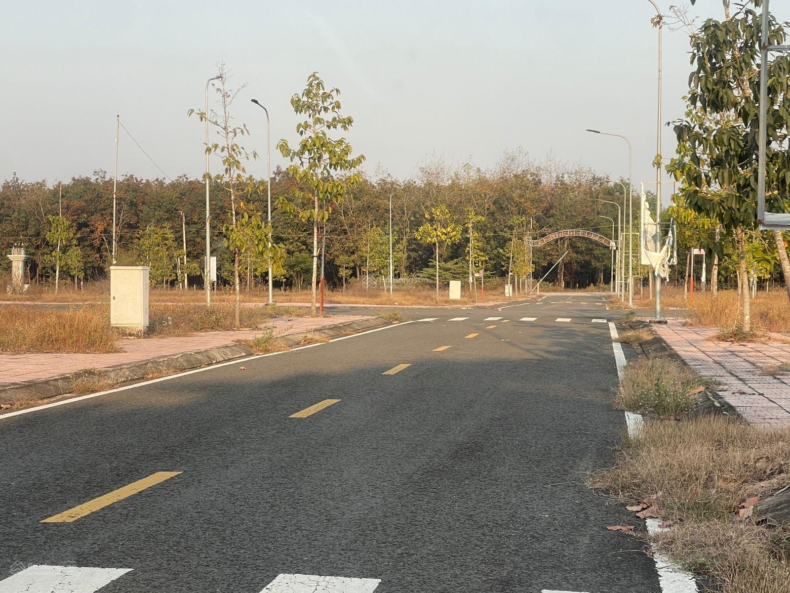 Mặt tiền quốc lộ 13 lô đất đáng giá tại lakeone city