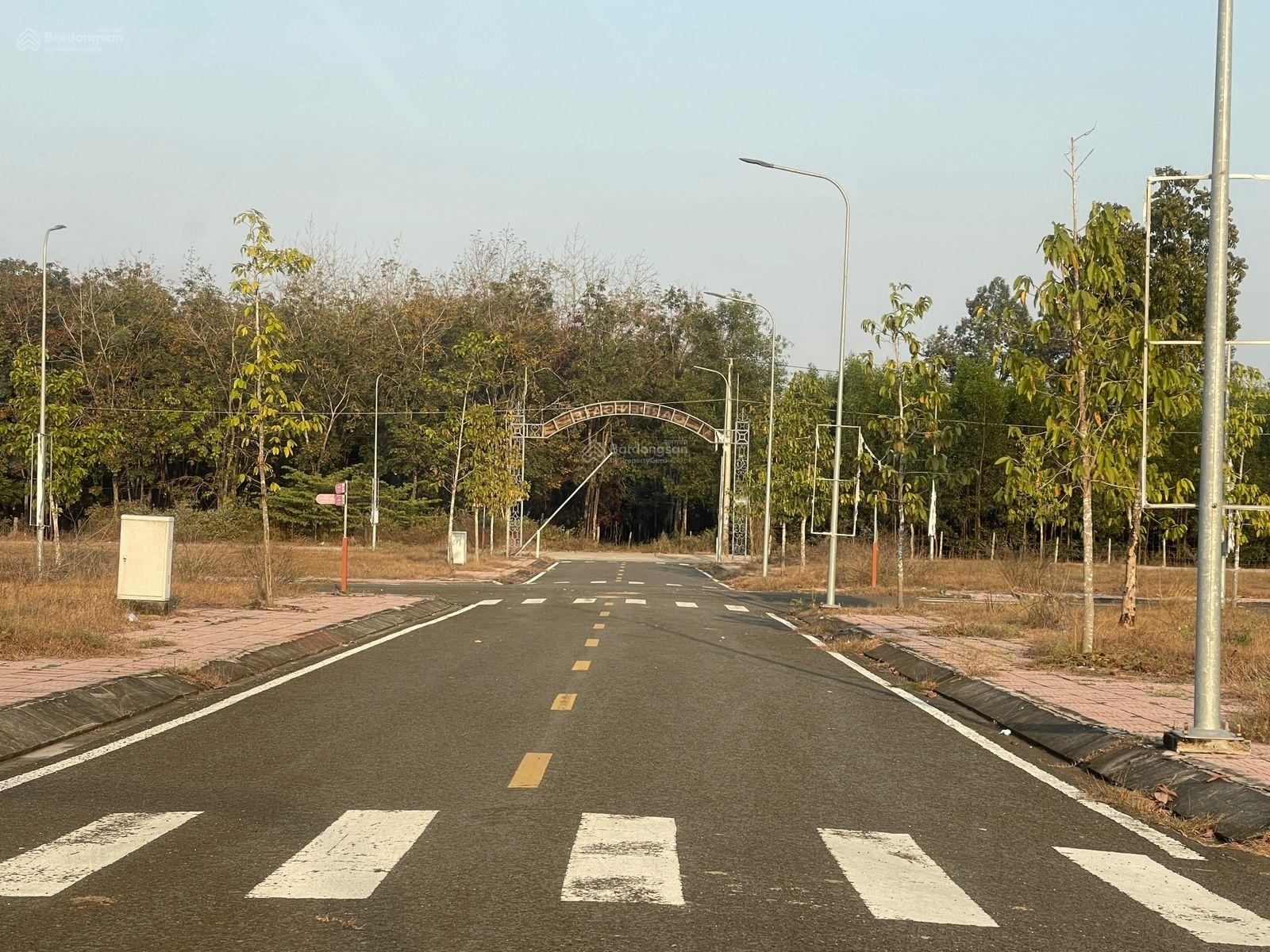 Lô đất mặt quốc lộ 13 cần sang nhượng ngay lakeone city, bình long