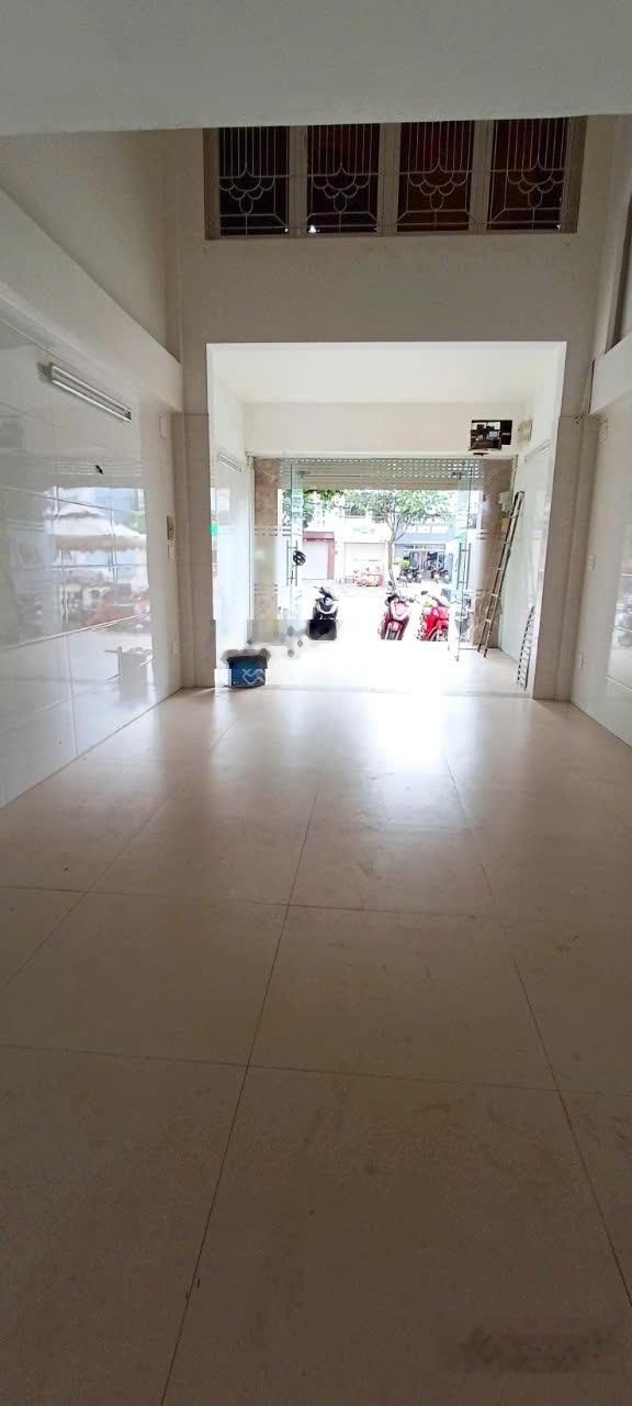 Cho thuê nhà mặt tiền đường Tên Lửa Đối diện Aeon Bình Tân 5Pn 4 lầu