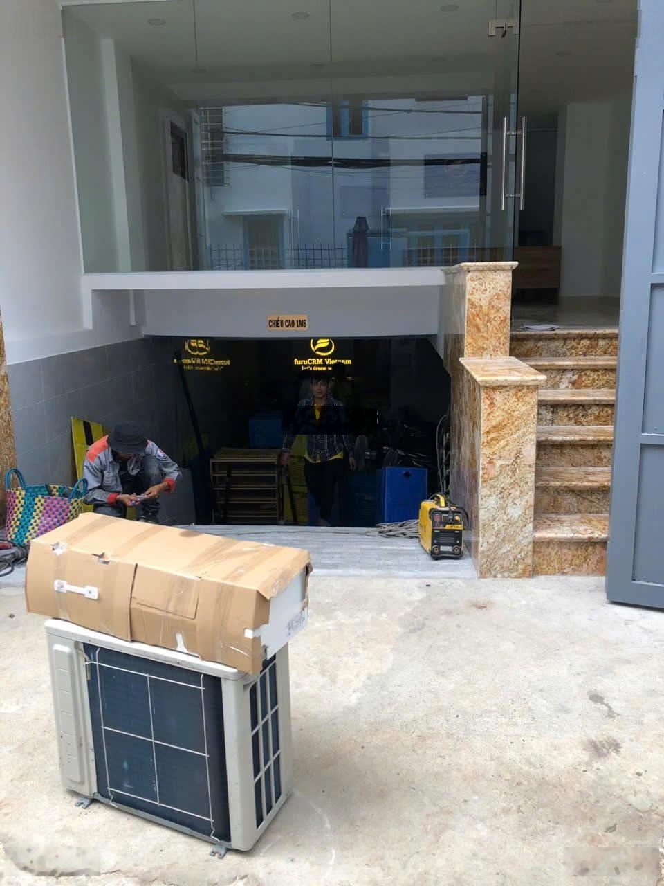 Toà nhà CHDV hầm 6 tầng HXH đường Võ Thị Sáu Quận 3