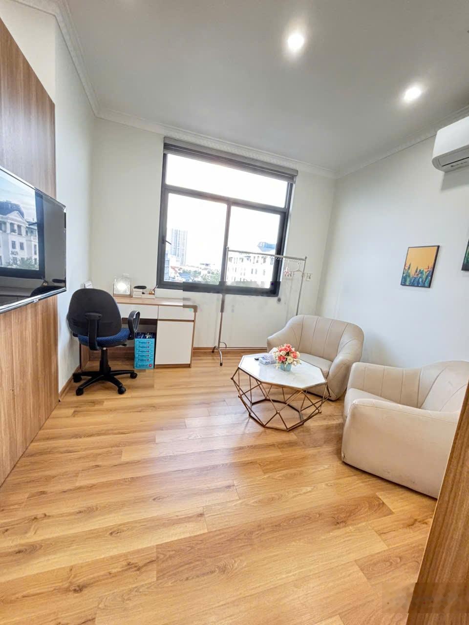 Đẩy nốt căn hộ studio view đẹp Vin Marina