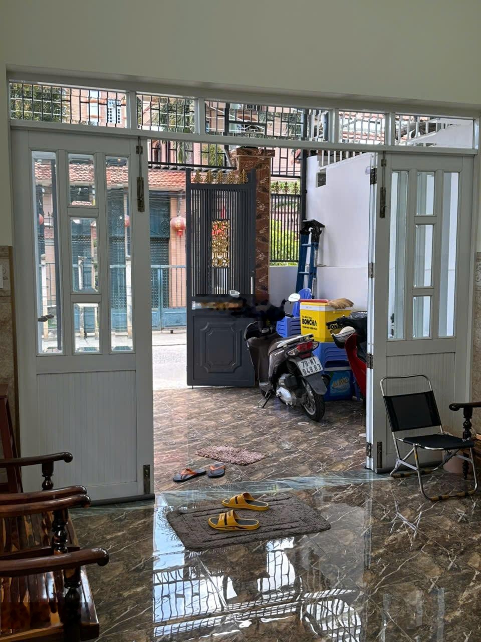 Bán nhà riêng mặt tiền Ngọc Sơn, Ngọc Hiệp, Nha Trang, 91,8m². Giá 4,3 tỷ