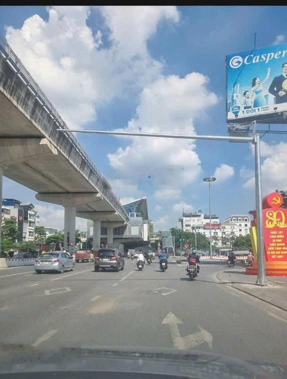 Bán tòa nhà căn hộ dv(ccmn) 9 tầng - thang máy hồ tùng mậu ô tô tránh - nhỉnh 14 tỷ