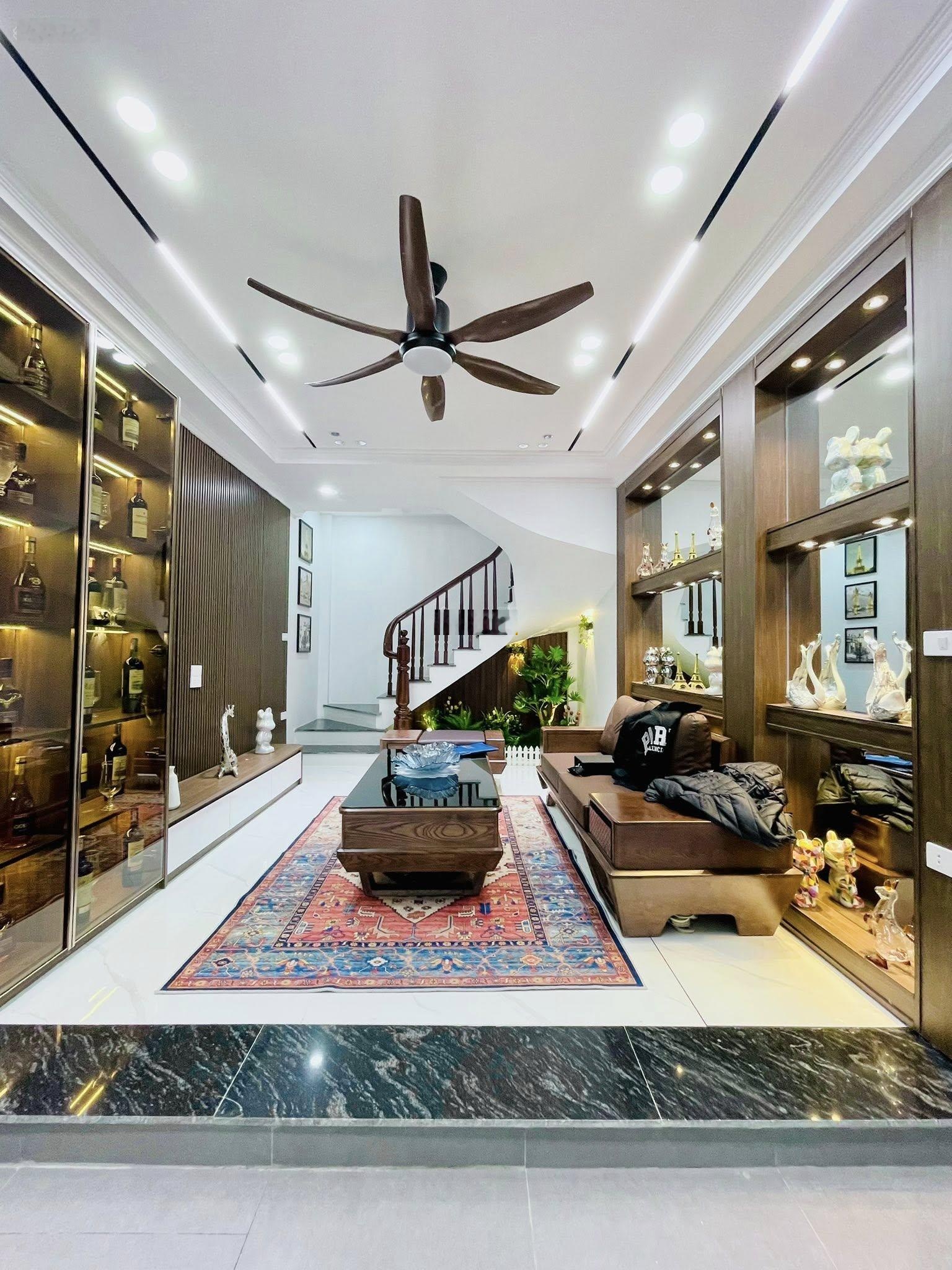 7,7 tỷ - 20m ra mặt phố ô tô tránh, mặt ngõ nông, DT 30m2*4T, MT 6,5 cực rộng, nhà mới coong