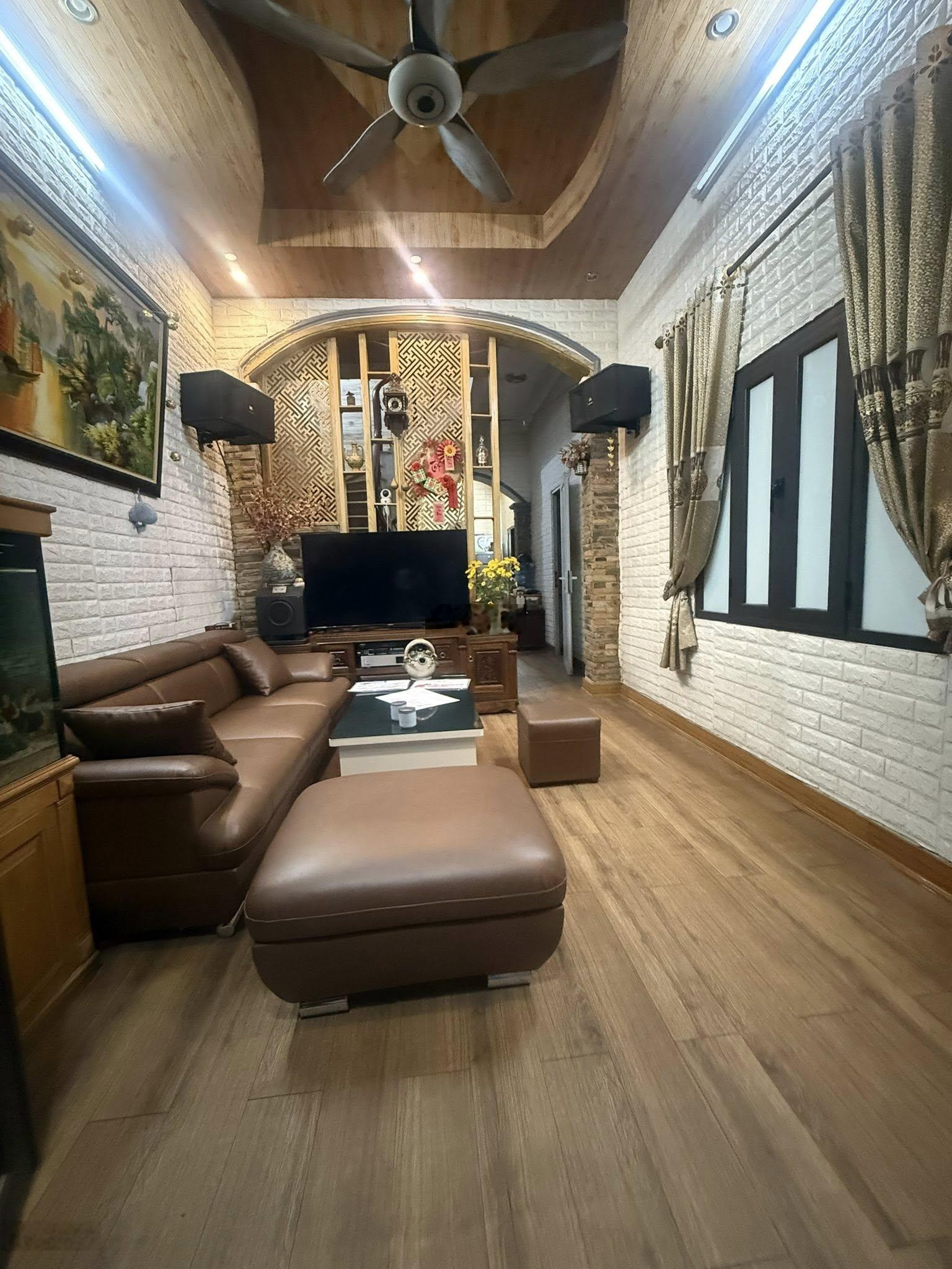 Bán nhà dân xây cổ nhuế bắc từ liêm 67m² x 4 tầng - sổ đỏ nở hậu - giá tốt 12.5 tỷ