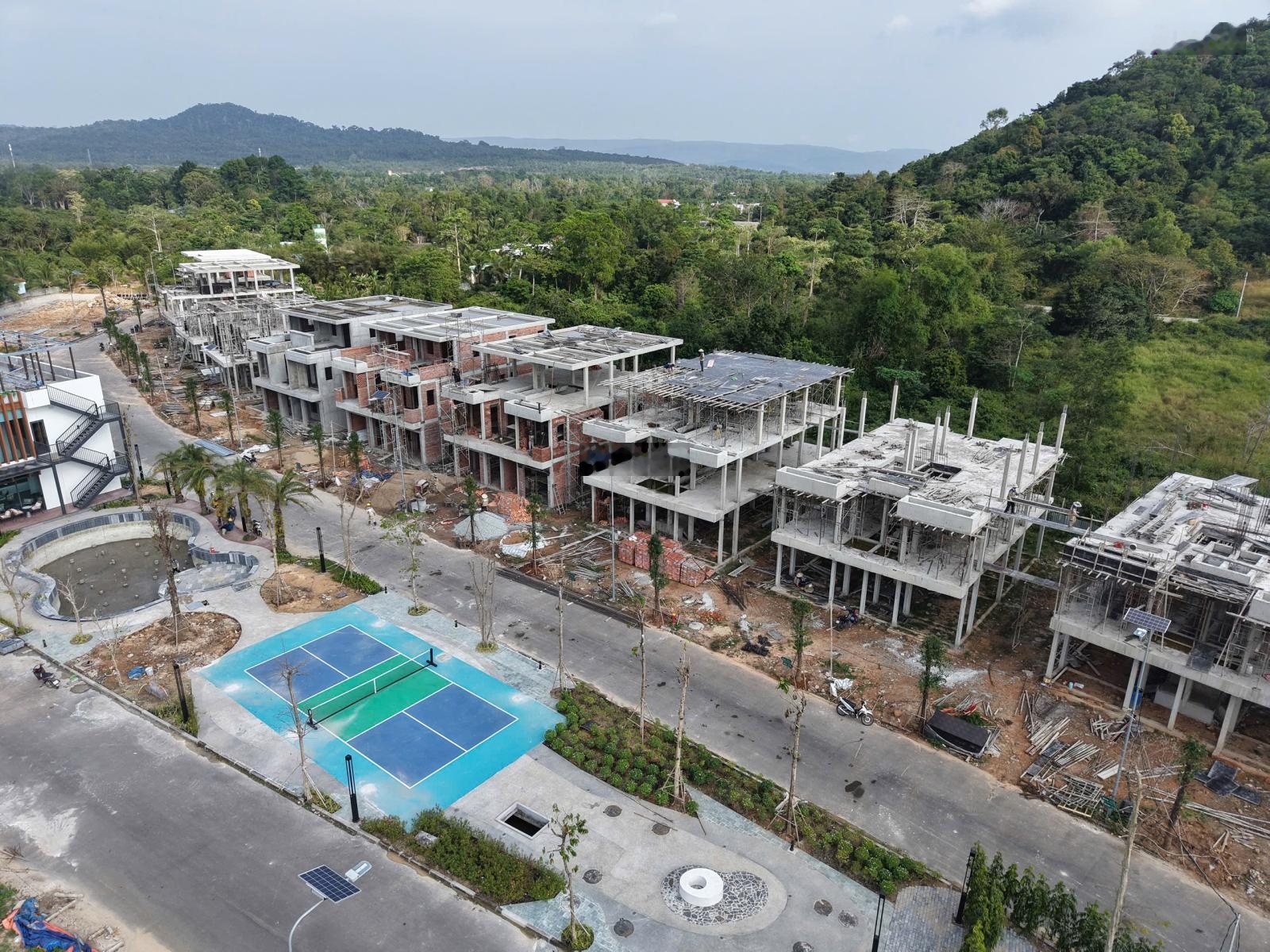 Bán căn biệt thự ven suối có hồ bơi riêng rẻ nhất dư án Bung Goi Verdura Estate Phú Quốc chỉ 7.9 tỷ