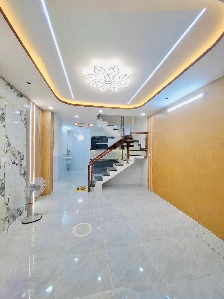 Siêu phẩm đón tết -ngang khủng gần 7m -65m2-3 tầng đúc-4pn -gần tên lửa -5txx-shr