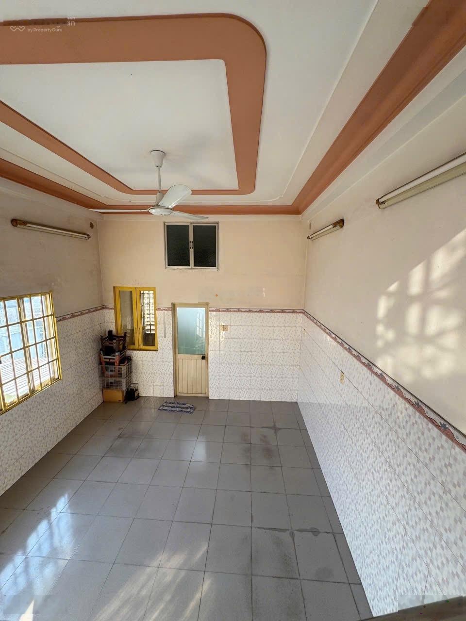 Nhà mới 4 tầng, đường Minh Phụng, Quận 6. Cách mặt tiền 50m