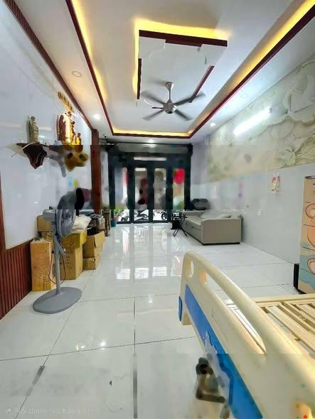 Bán nhà Hòa Bình hẻm xe hơi 2 tầng 70M2 nhỉnh 7 tỷ