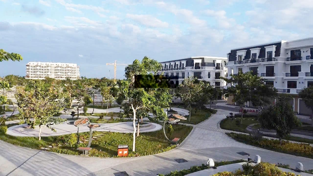 Bán căn liền kề view biển dự án Bình Sơn Ocean Park, cách biển 500m