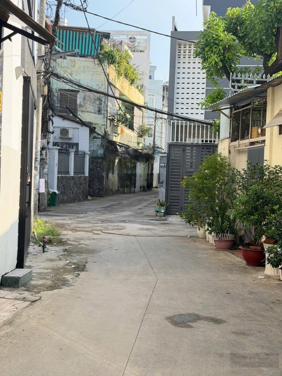 Nhà Kế HxH Nguyễn Thượng Hiền, Trệt+1 lầu 2PN 3WC, tặng full nội thất Ngang 3,2m dài 10,5m, CN 32m2