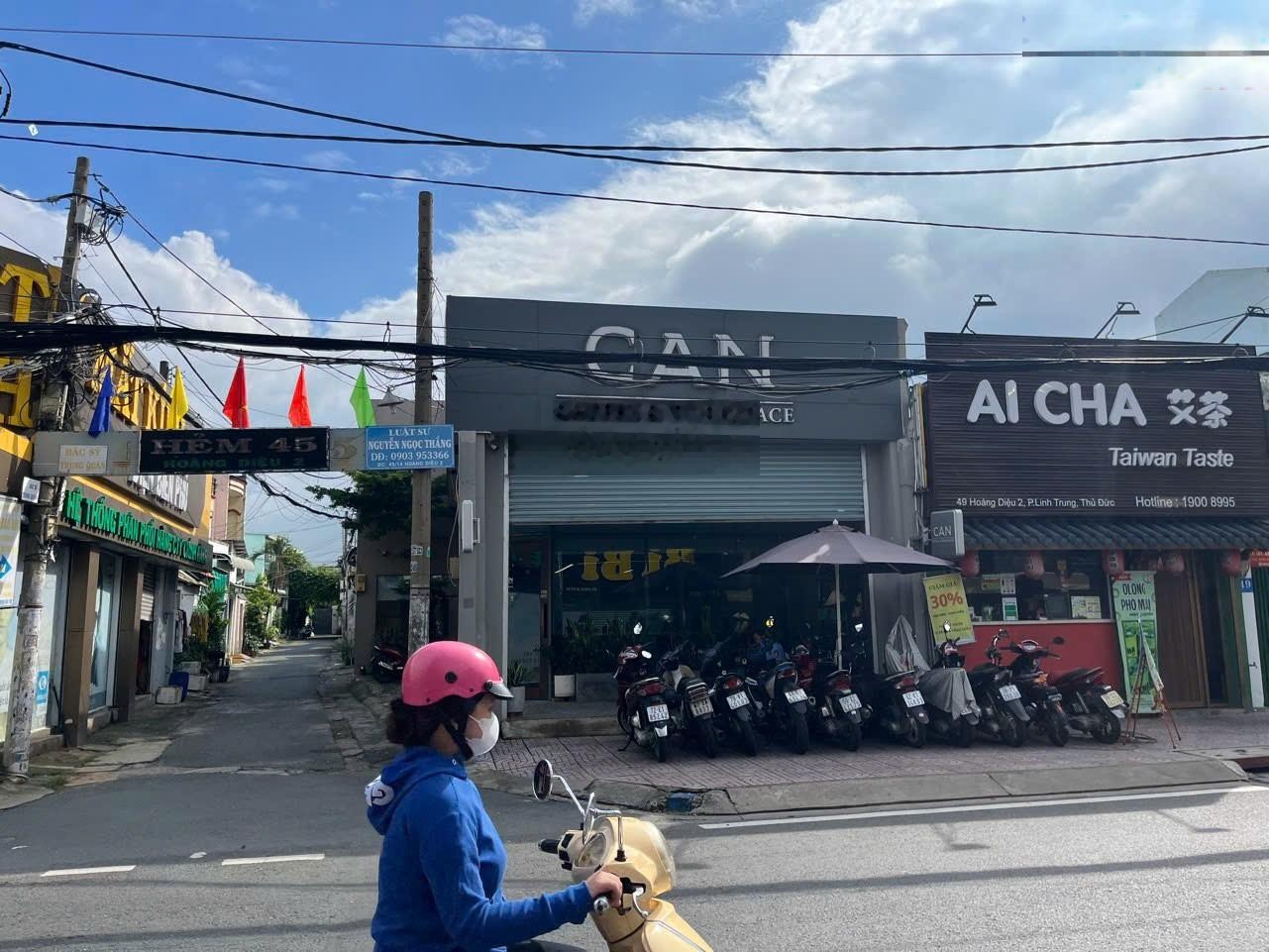 Cho thuê nhà góc 2MT Hoàng Diệu 2, DT 6x20m trệt lầu, DTSD 260m2