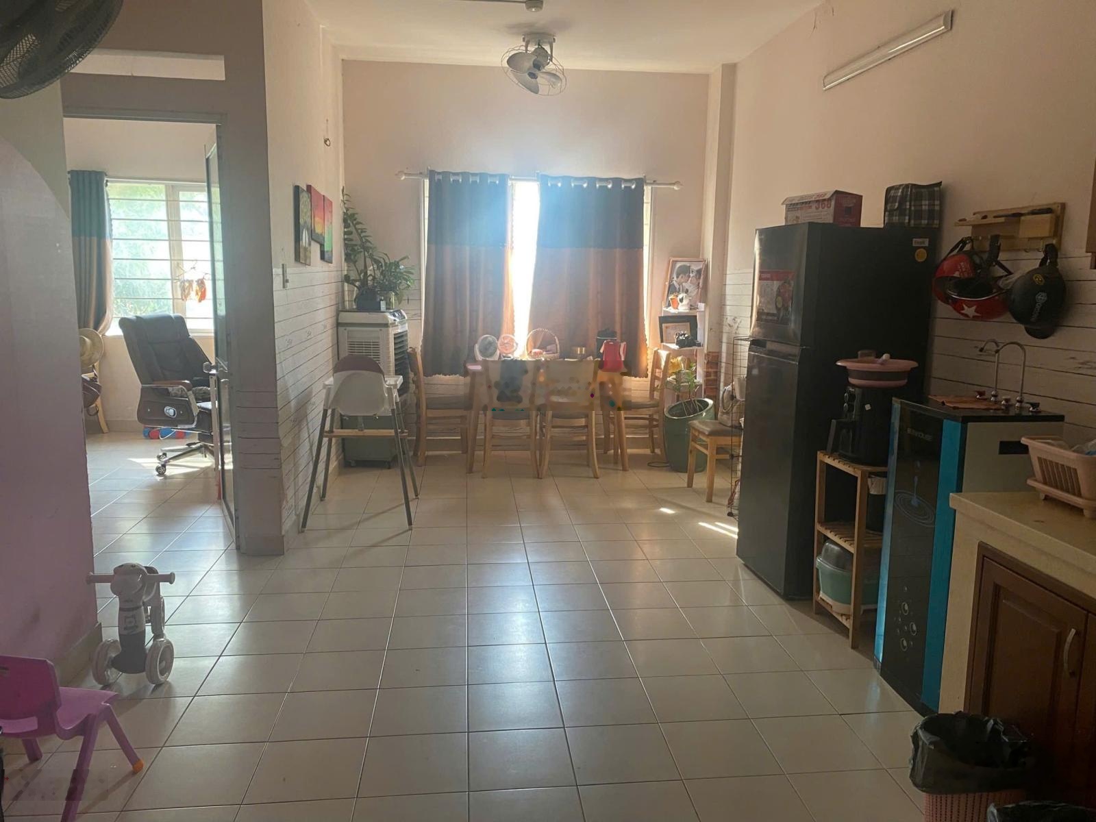 Chính chủ cho thuê căn hộ Sky 9 Quận 9 2PN 2WC, nội thất cơ bản, giá 7,5 triệu/tháng