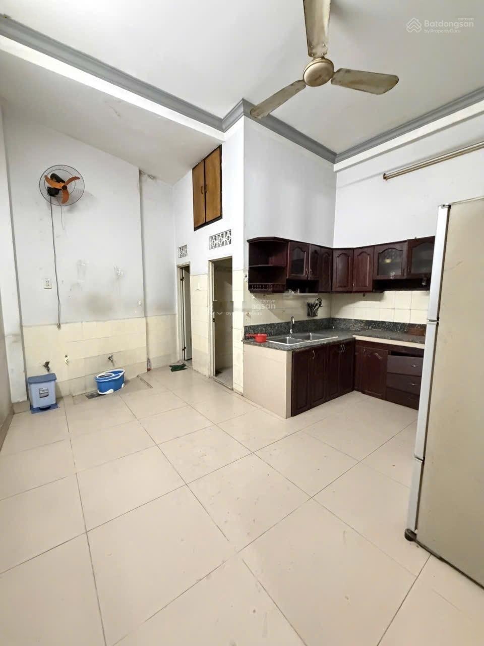 Hẻm 1/ Lạc Long Quân P8 Tân Bình, 4x14m, 4 tầng, giá 6.79 tỷ TL