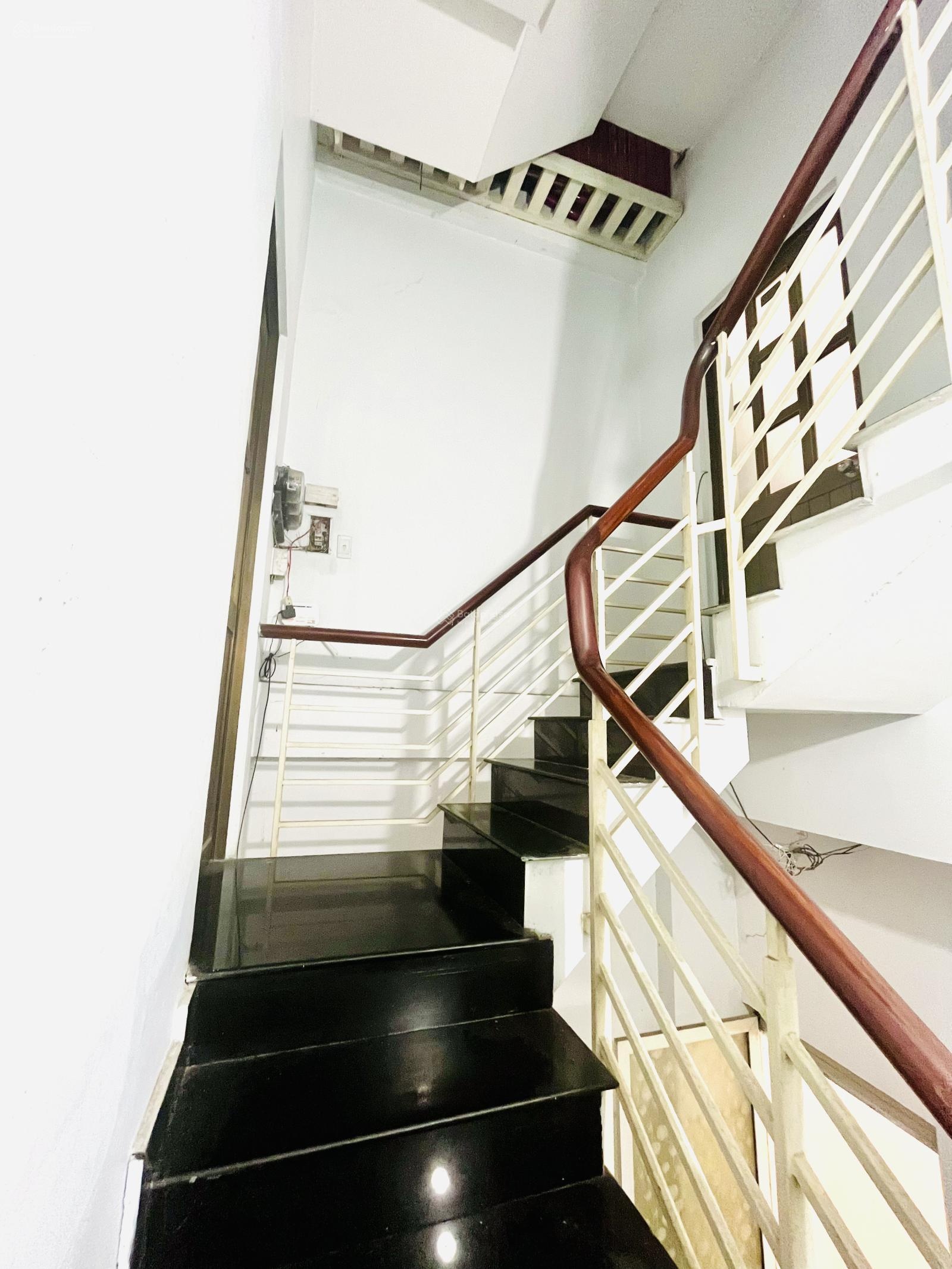 Chính chủ cho thuê phòng trọ mặt tiền 60m2 - 2pn 2wc - tầng 1 - có ban công - 7tr2/tháng