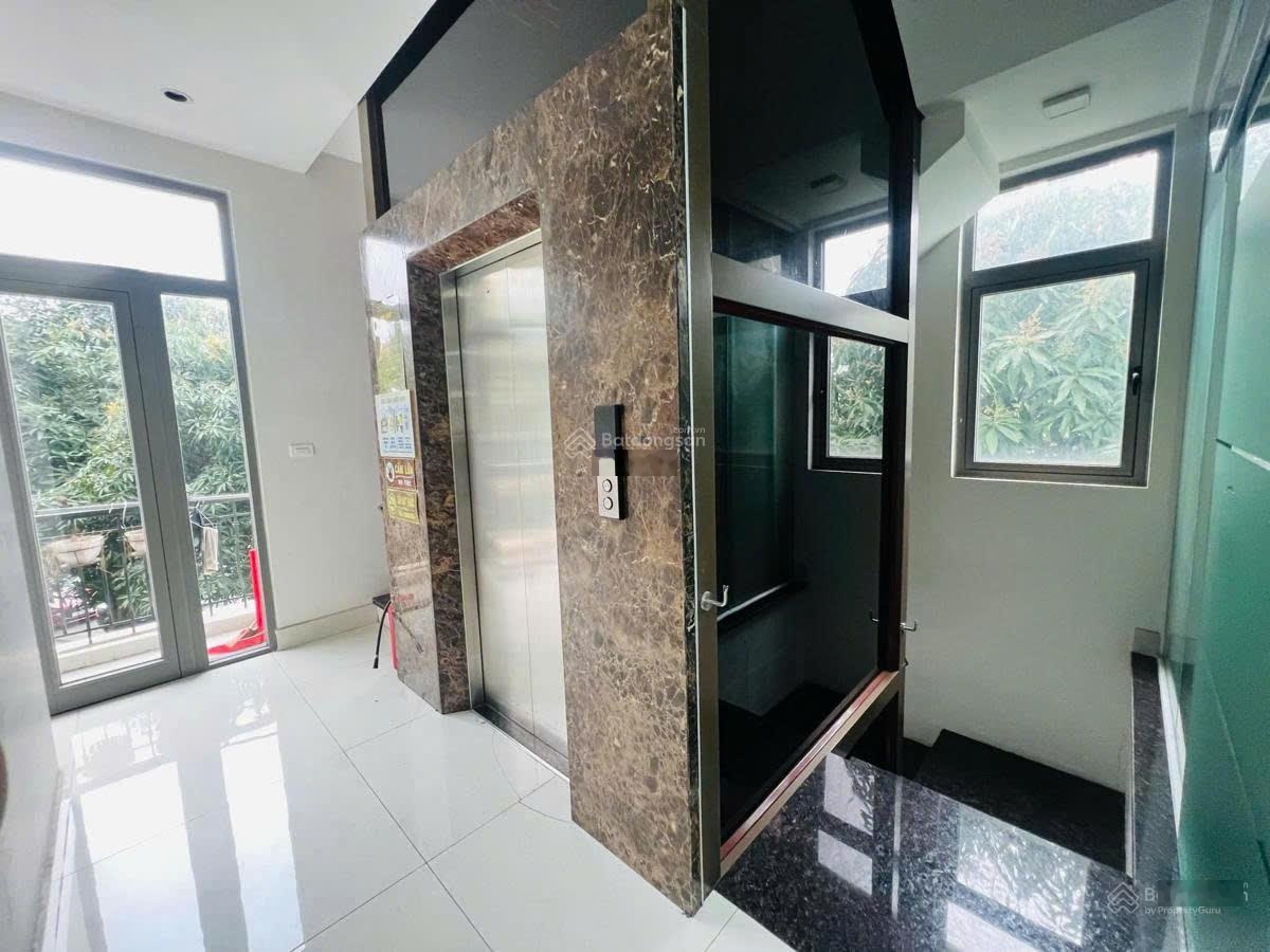 Bán biệt thự nguyệt quế - kđt vinhomes riverside 176m2 4 tầng- lô góc 3 thoáng kinh doanh đỉnh