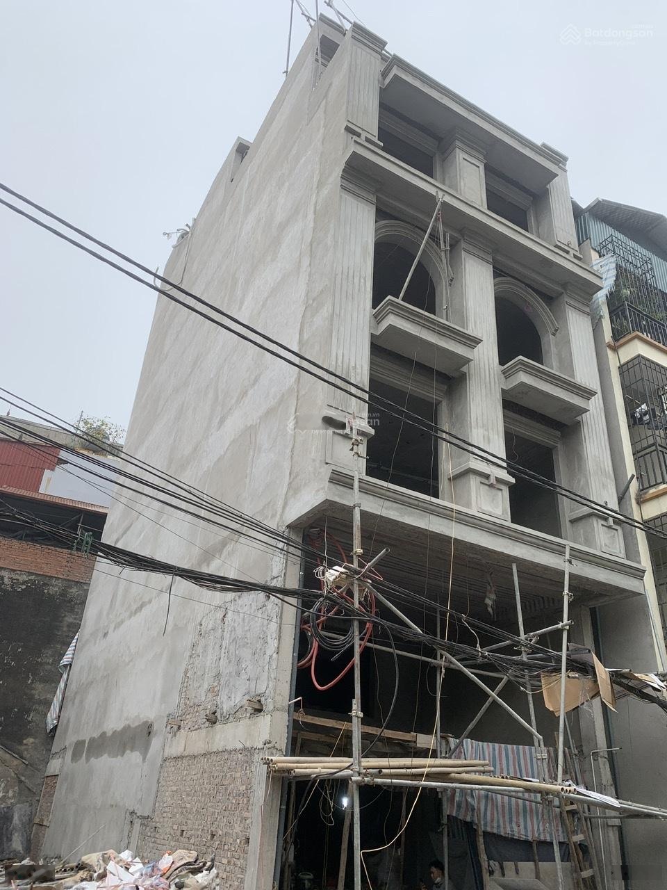 27 tỷ ~ 100m2 đất - ô góc hai mặt tiền - mặt tiền 6.4m - phố minh khai - đường ô tô tránh