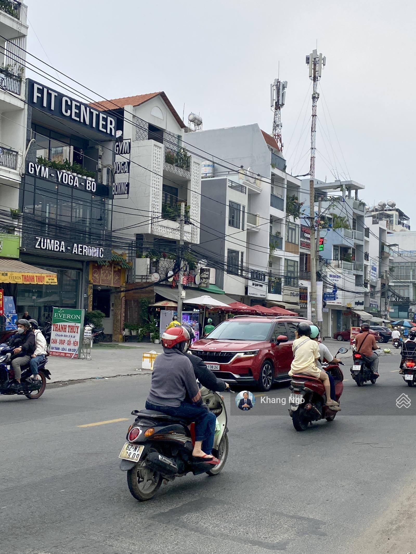 Bán nhà Cách Mạng Tháng Tám Q3, 21m2; Nội thất mới -- 4.8 tỷ