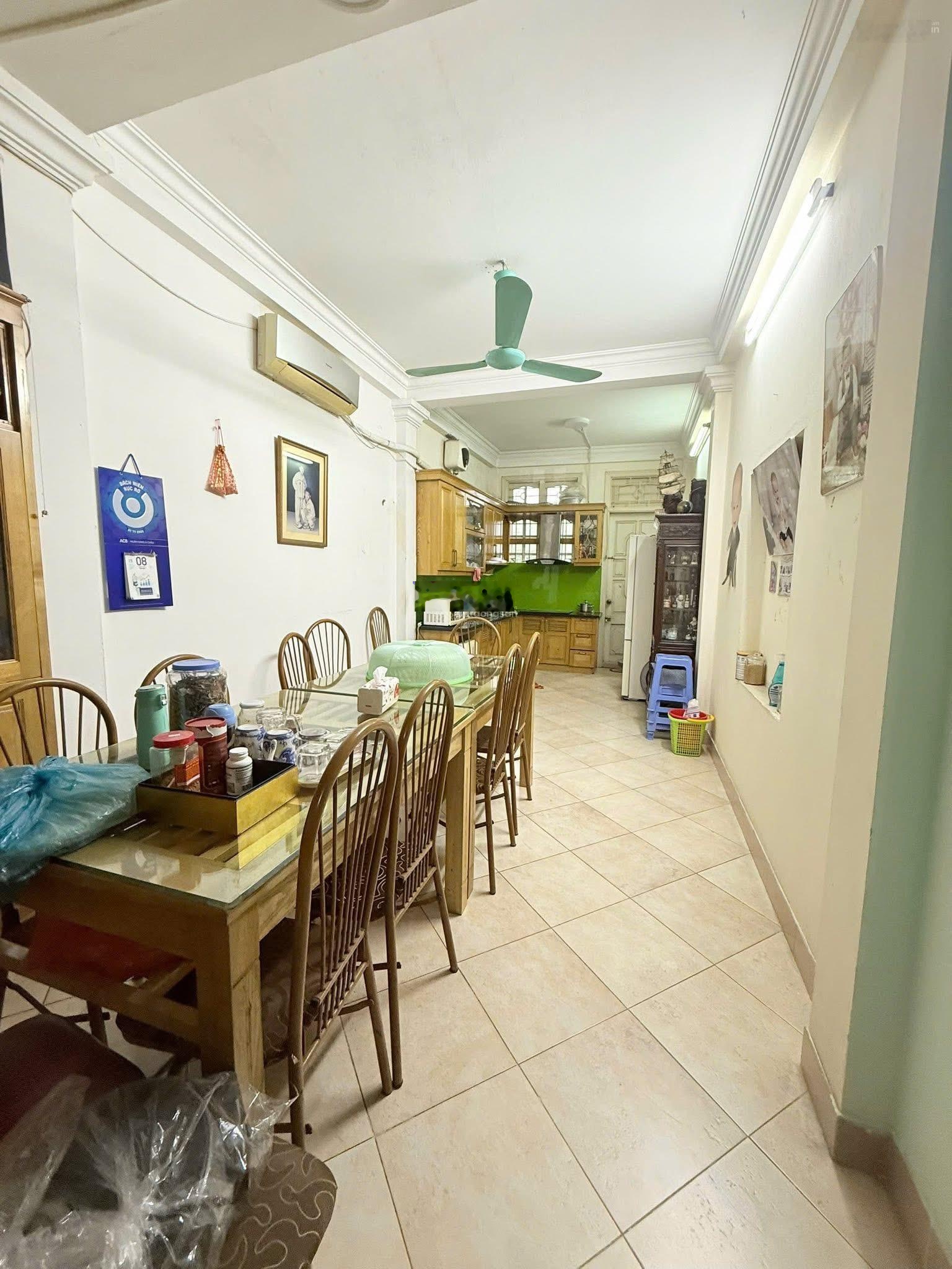 Hiếm - Bán nhà Mặt phố TRẦN QUANG DIỆU - ĐỐNG ĐA. Vỉa hè rộng, kinh doanh sầm uất. 40m2, MT: 3,5m