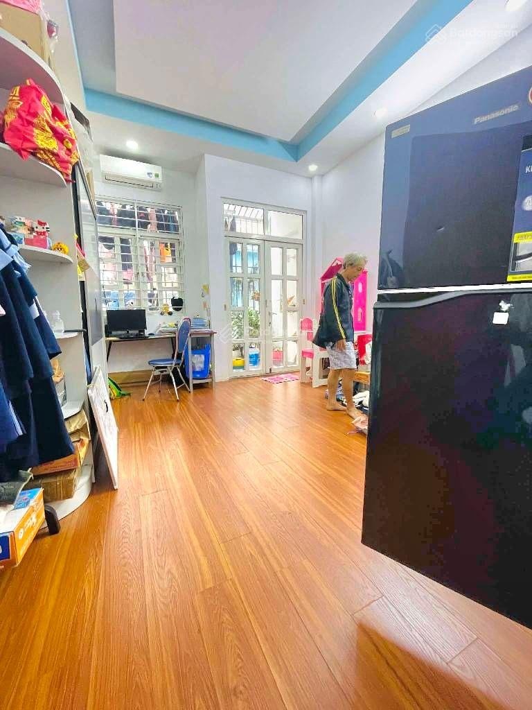 Bán nhà đường Tô Hiệu, quân Tân Phú, gần Đầm Sen, hẻm xe hơi, 68m2, giá 7,2 tỷ tl