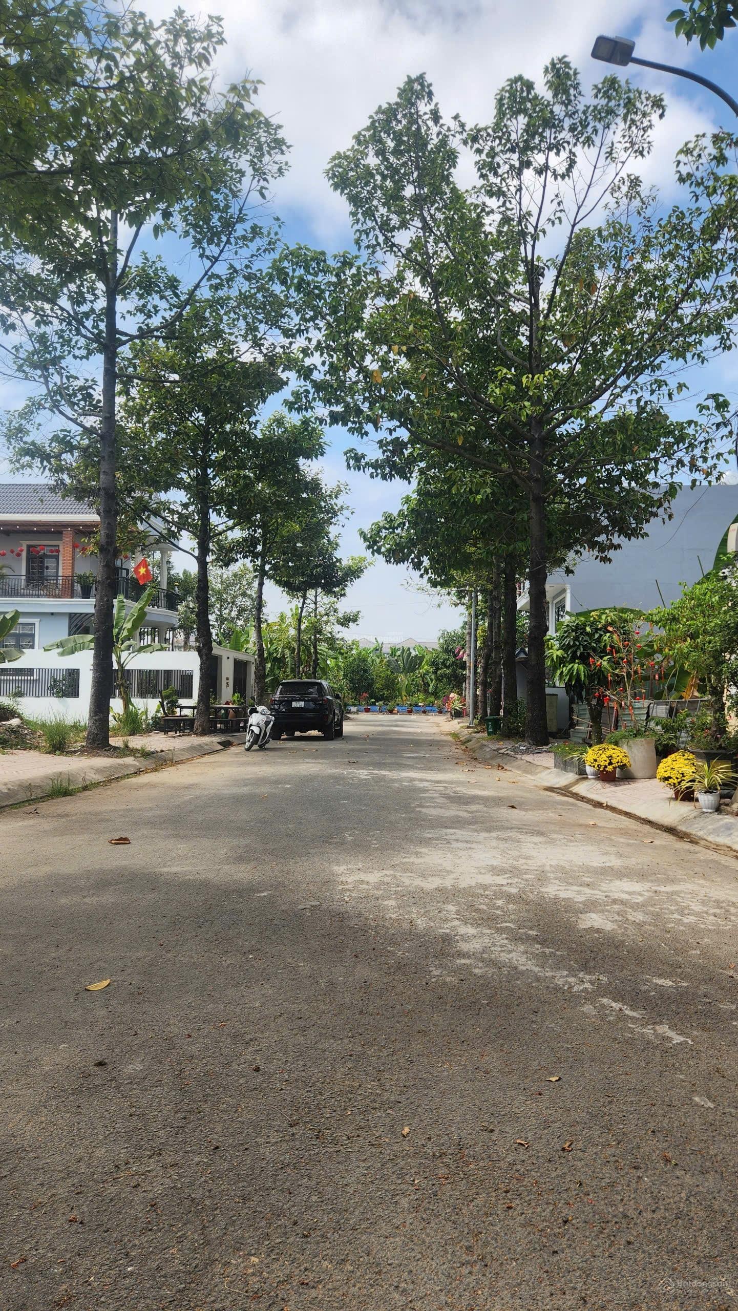 GIẢM 500tr- Lô đất đẹp cạnh PARK RIVERSIDE Bưng Ông Thoàn-Liên Phường, Global City -150m2-10,5 tỷ