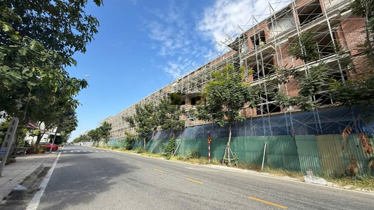 Bán liền kề khu đô thị biển để tìm hàng xóm ở cùng.