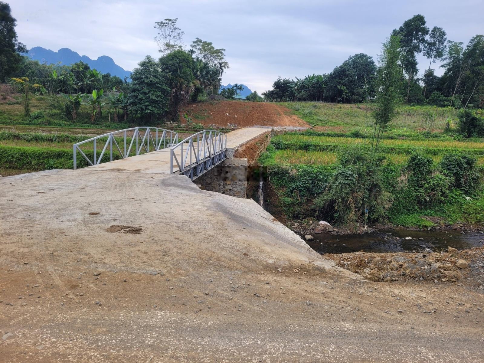 Đất có nước khoảng nóng dẫn về