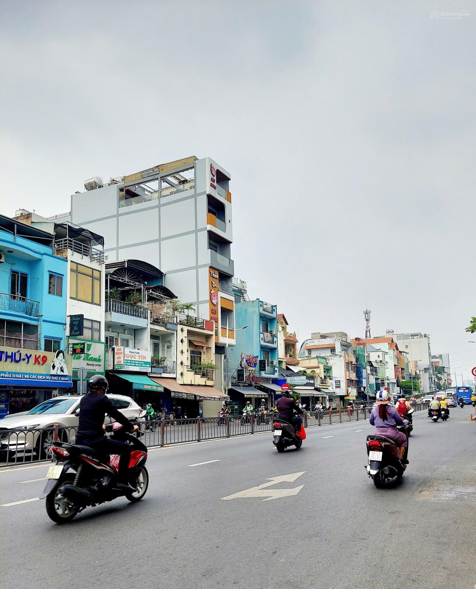 Bán nhà đẹp tại Dương Bá Trạc, p 2, Quận 8, HCM giá 5,5 tỷ, 50m2, 4PN, 3 tầng, nhà mới đón Tết