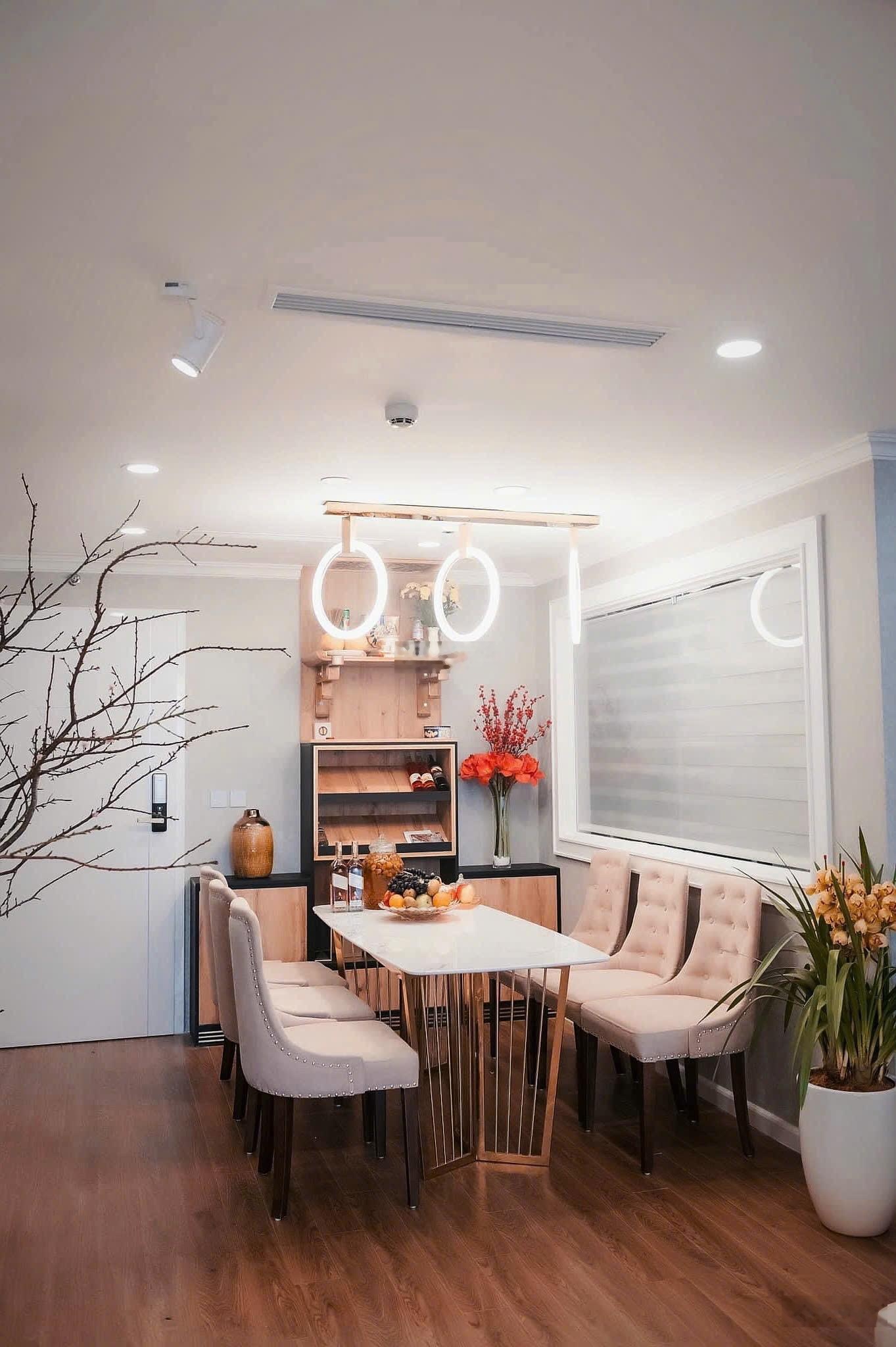 (ảnh thật)bán căn hộ 3pn 100m2 sunshine garden minh khai full đồ nội thất giá 8ty4 có sổ rẻ nhất.