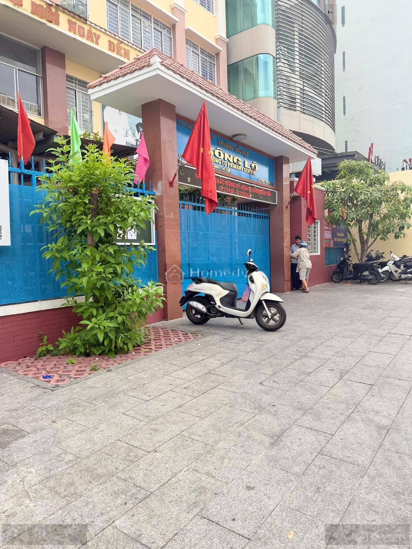  Nhà Phú Nhuận - P5 Hẻm Xe Hơi khuvip Phan Xích Long