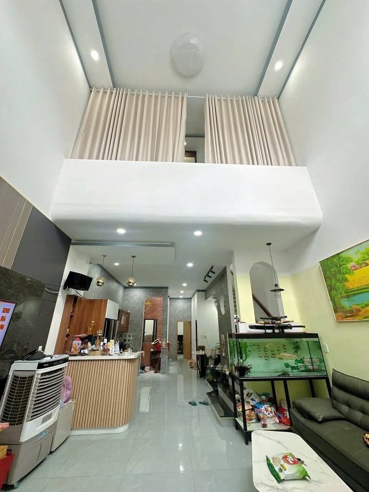 Bán nhà gác lửng sổ hồng riêng, gần ngã 4 Nguyễn Khuyến, Biên Hòa, giá 3.05 tỷ