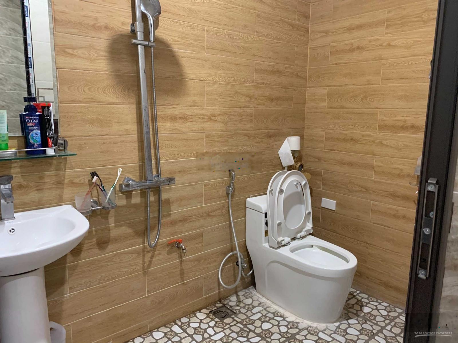 Chính chủ cho thuê căn hộ 50m2 đến 95m2, 1N và 2PN, gần Hoàng Đạo Thúy, giá từ 6t với 1N 7,5 với 2N