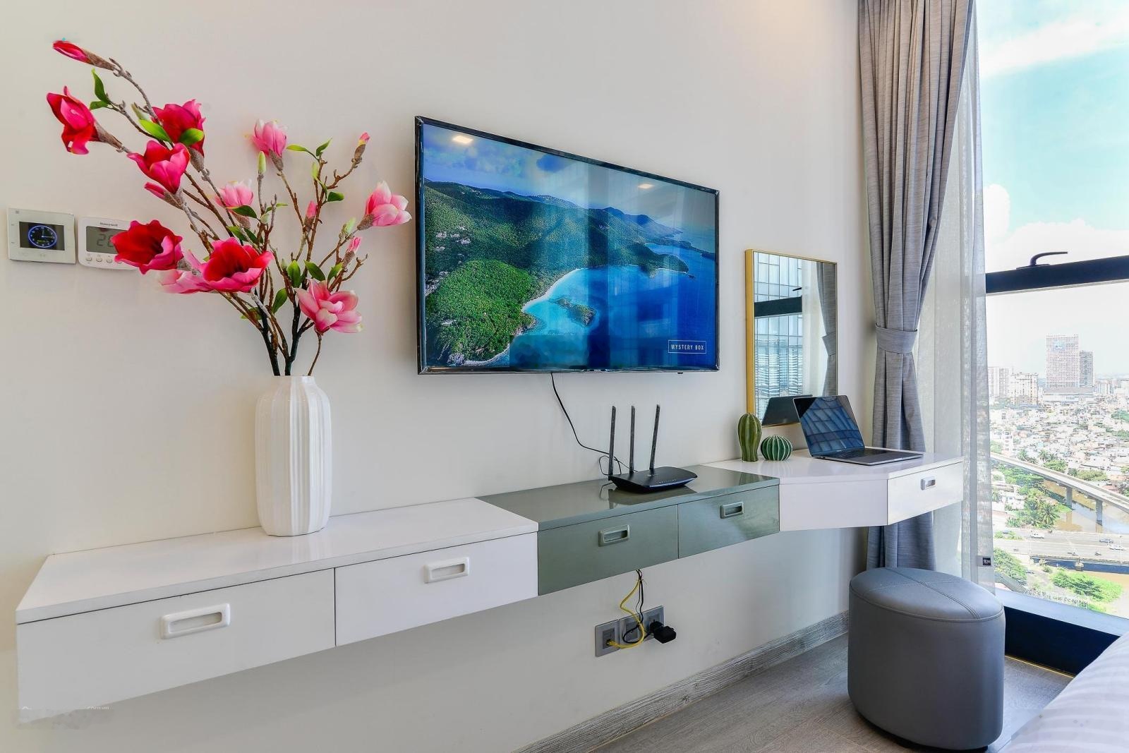 Cho thuê căn hộ Vinhomes Central Park 116.5m2 3PN tòa Park 3 view sông, công viên