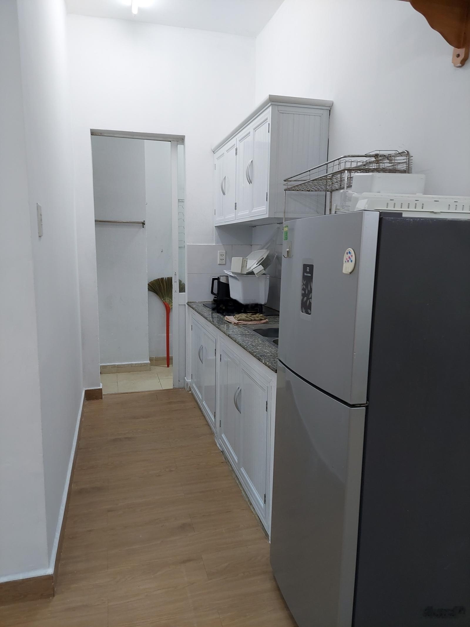 Cho thuê căn hộ HQC 54m2 có 2PN đủ nội thất 4tr5. Ngay chợ Bình Điền Q8, đi Q7 hết 15p. Trống 3tr5