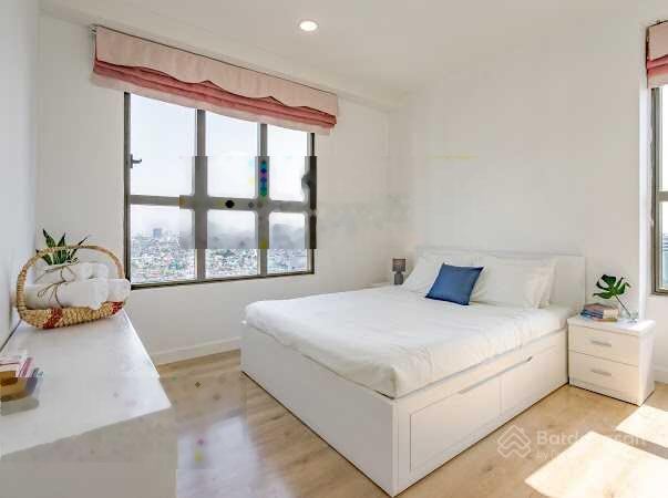 Cho thuê gấp CHCC Golden Mansion - Phổ Quang, 90m2 3PN full NT giá 21 triệu, LH 0907709711