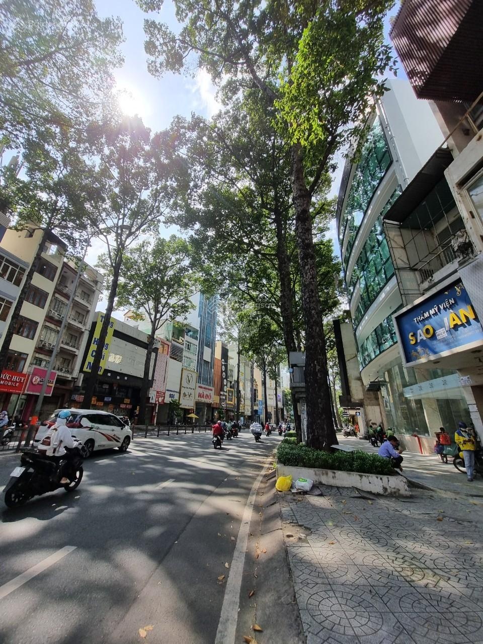 Cho thuê tòa nhà Số 140-150 Đường 3/2, Phường 12, Quận 10, DT: 23x20m, 1 hầm 8 lầu, DTSD: 2.000m2