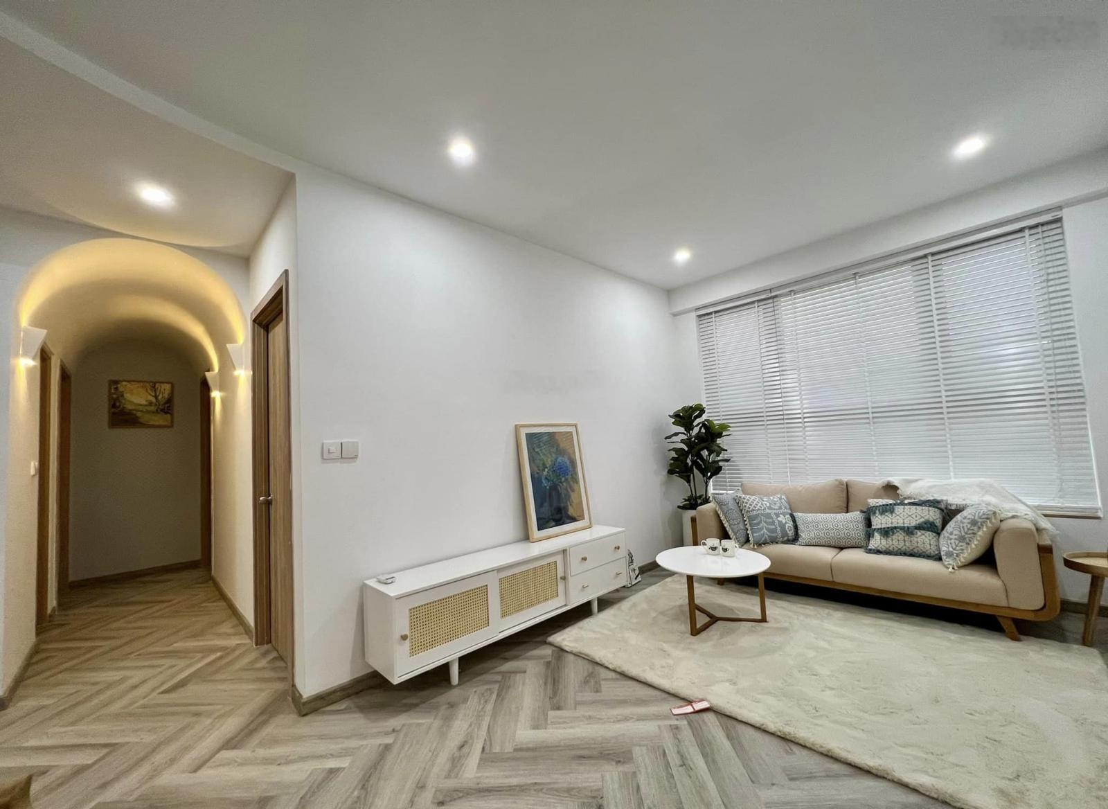 Lựa chọn tốt nhất để thuê: Saigon Gateway 2PN, 10tr full nt, 8,5tr nt mới đẹp vào ở ngay 0911850019