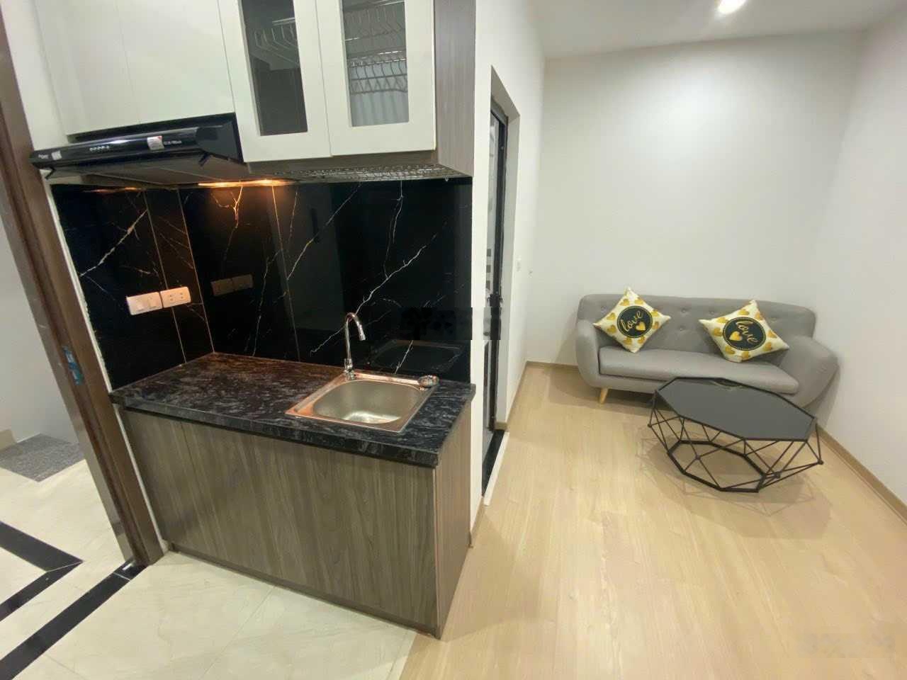 Bán! Tòa CCMN Nhân Hòa, Thanh Xuân, 107m2, 8T, 27p KK, ngõ thông, 15m ra phố, DT gần 2 tỷ/năm