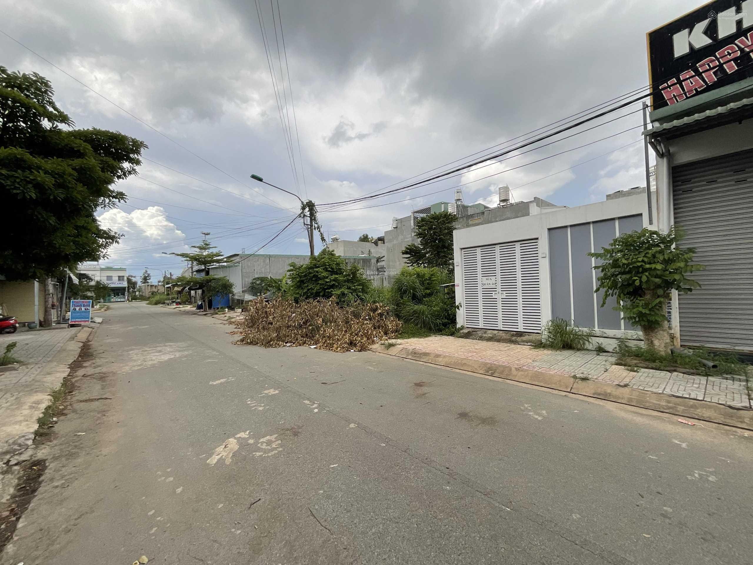 Chính chủ bán nhà KDC Rạch Bắp An Điền. 100m2 thổ. Giá giảm chỉ còn 2tỷ5. LH Thành 0913807243